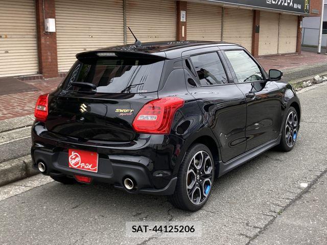 Suzuki SWIFT 2022-12 7620534-8