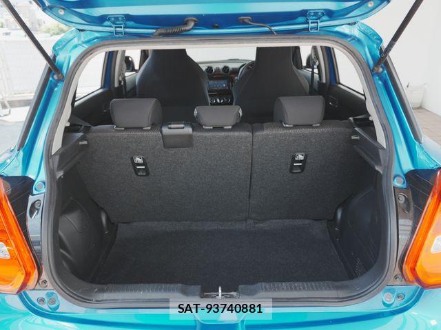Suzuki SWIFT 2021-10 7620554-18