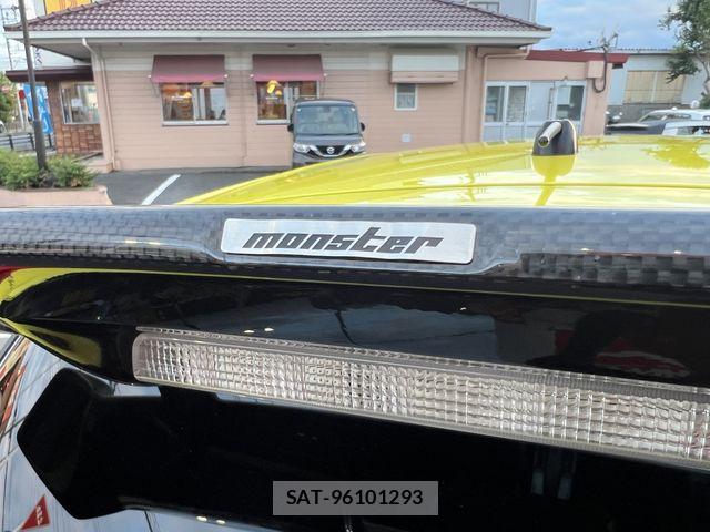 Suzuki SWIFT 2022-10 7620548-12
