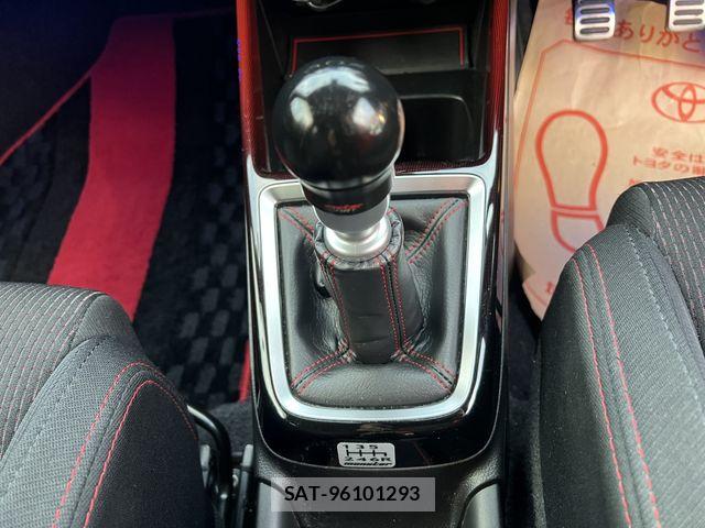 Suzuki SWIFT 2022-10 7620548-19