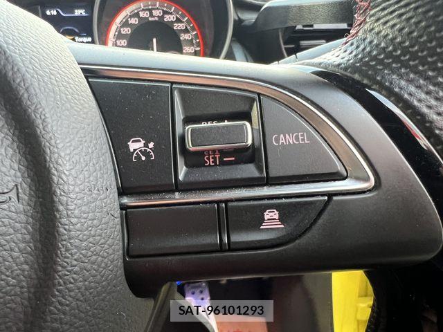 Suzuki SWIFT 2022-10 7620548-24