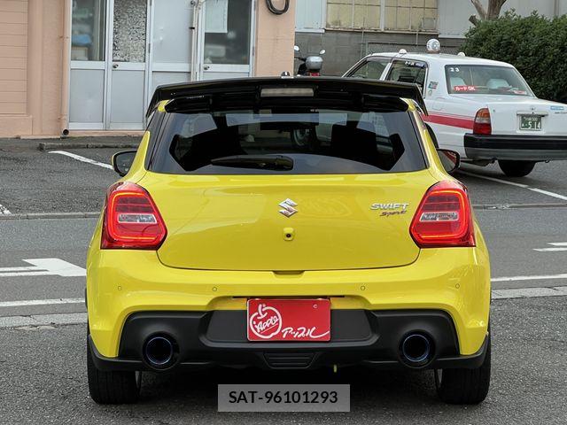 Suzuki SWIFT 2022-10 7620548-7