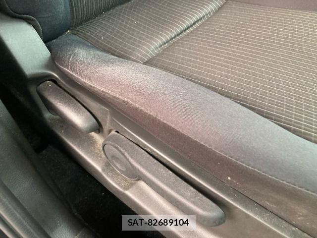 Suzuki SWIFT 2015-07 7620568-13
