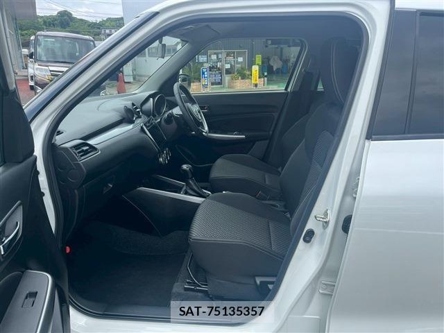 Suzuki SWIFT 2017-01 7620566-11