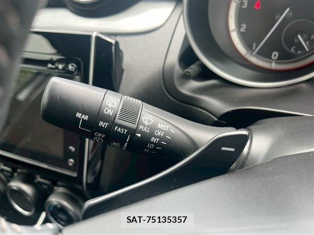 Suzuki SWIFT 2017-01 7620566-20
