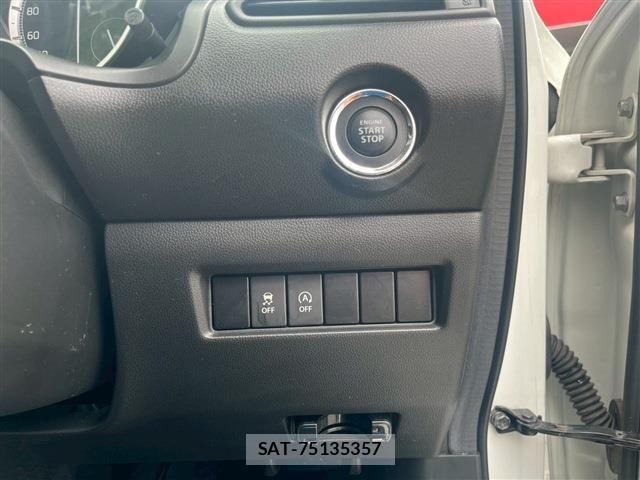Suzuki SWIFT 2017-01 7620566-27