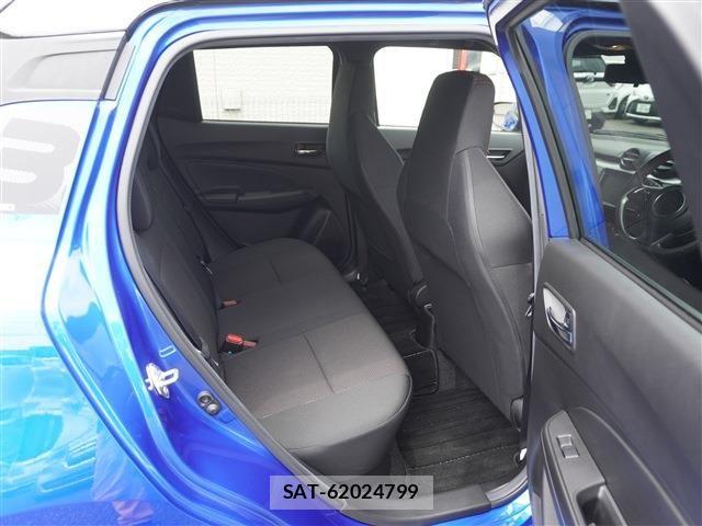 Suzuki SWIFT 2025-03 7620525-13