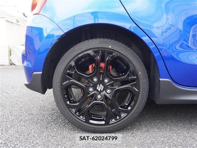 Suzuki SWIFT 2025-03 7620525-18
