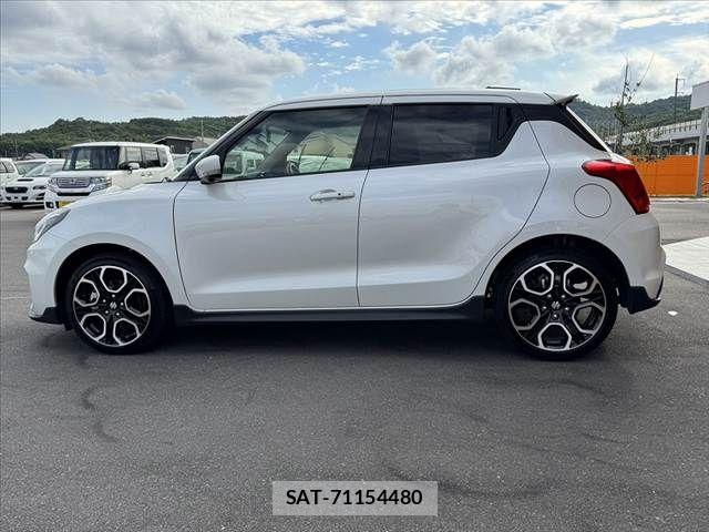 Suzuki SWIFT 2021-04 7620541-11