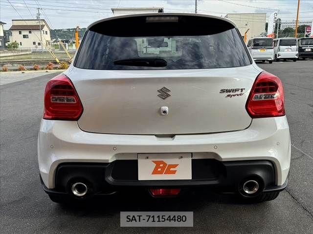 Suzuki SWIFT 2021-04 7620541-13