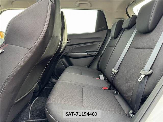 Suzuki SWIFT 2021-04 7620541-18
