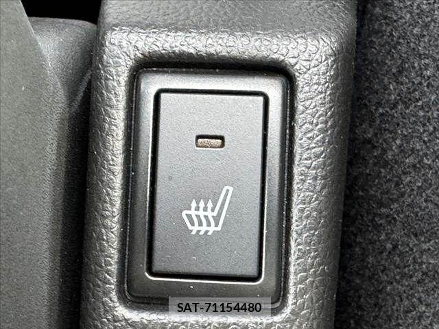 Suzuki SWIFT 2021-04 7620541-24
