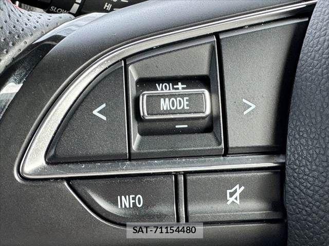 Suzuki SWIFT 2021-04 7620541-26