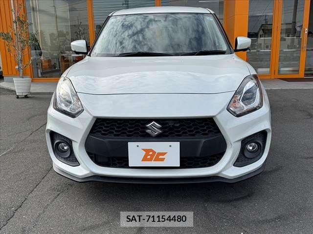Suzuki SWIFT 2021-04 7620541-8