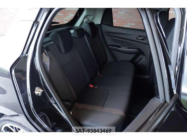 Suzuki SWIFT 2023-04 7620537-6