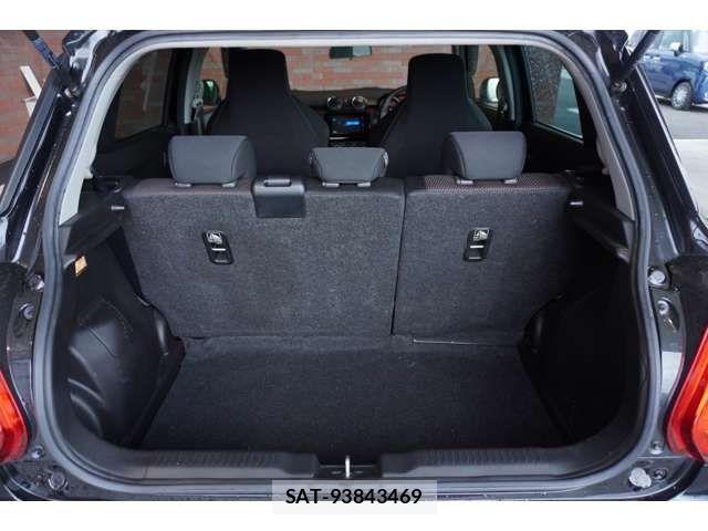 Suzuki SWIFT 2023-04 7620537-7