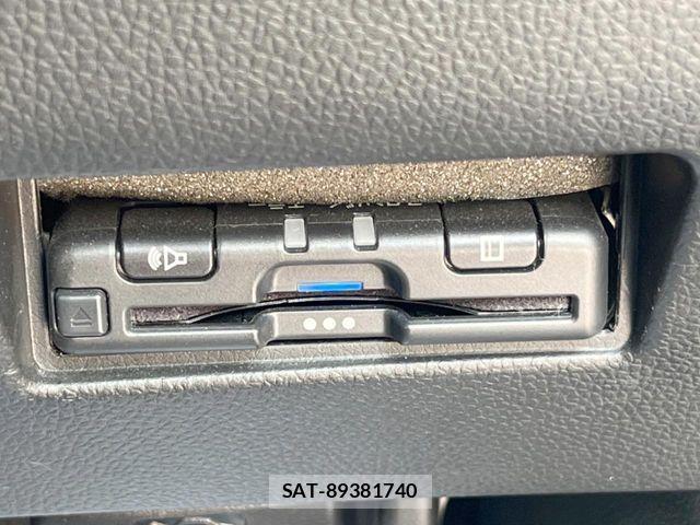 Suzuki SWIFT 2020-04 7620542-3