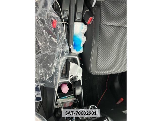 Suzuki SWIFT 2017-09 7729477-7