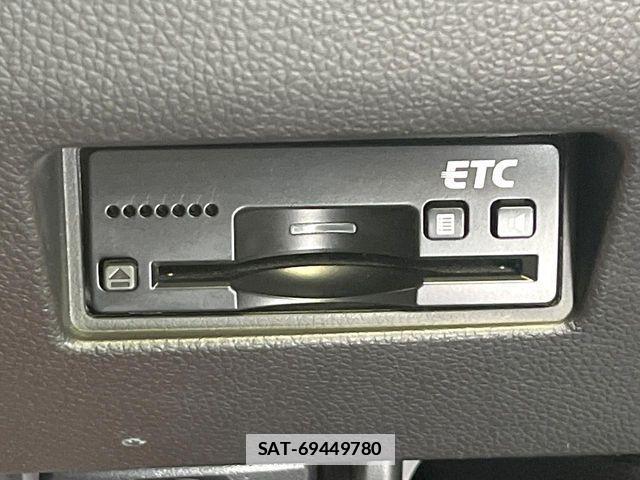 Suzuki SWIFT 2019-08 7729447-5