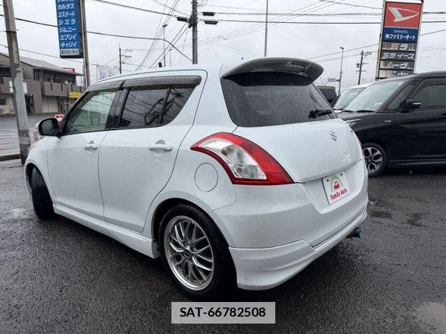 Suzuki SWIFT 2012-03 7729480-16