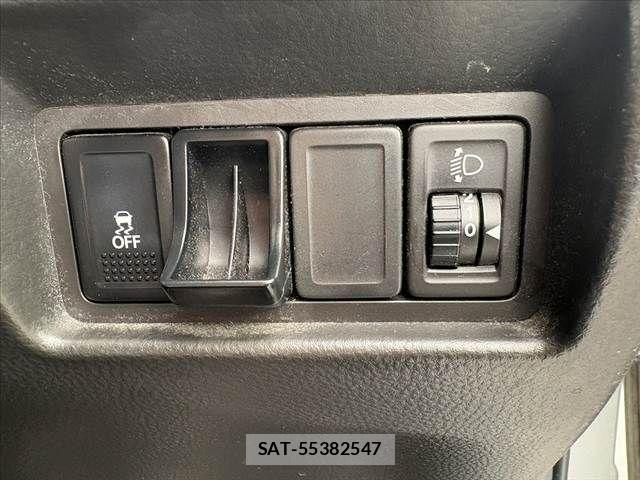 Suzuki SWIFT 2013-10 7729492-27