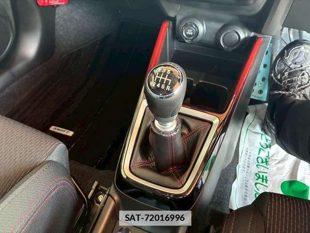 Suzuki SWIFT 2021-11 7729441-18
