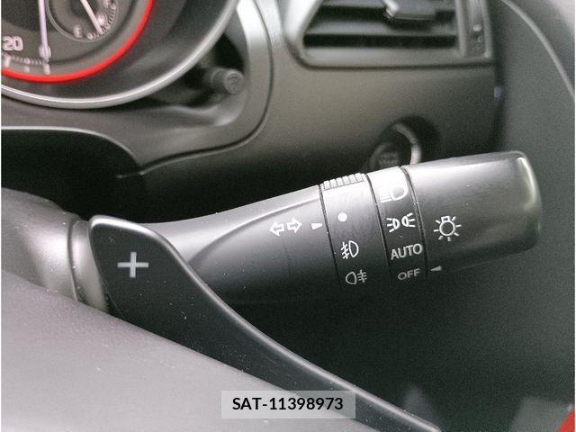 Suzuki SWIFT 2019-06 7729456-18
