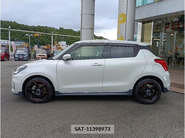 Suzuki SWIFT 2019-06 7729456-4