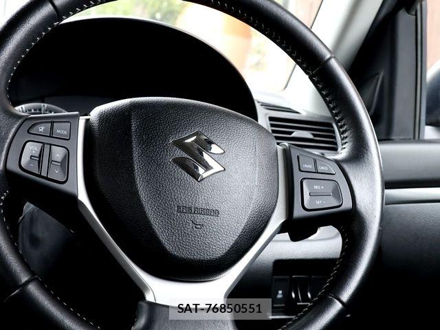 Suzuki SWIFT 2016-08 7729476-15