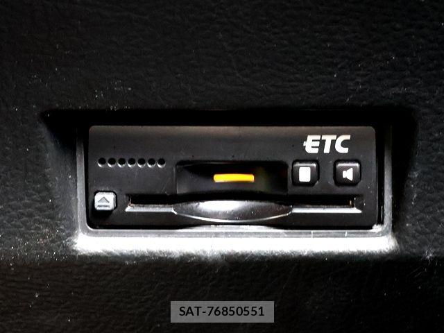 Suzuki SWIFT 2016-08 7729476-19