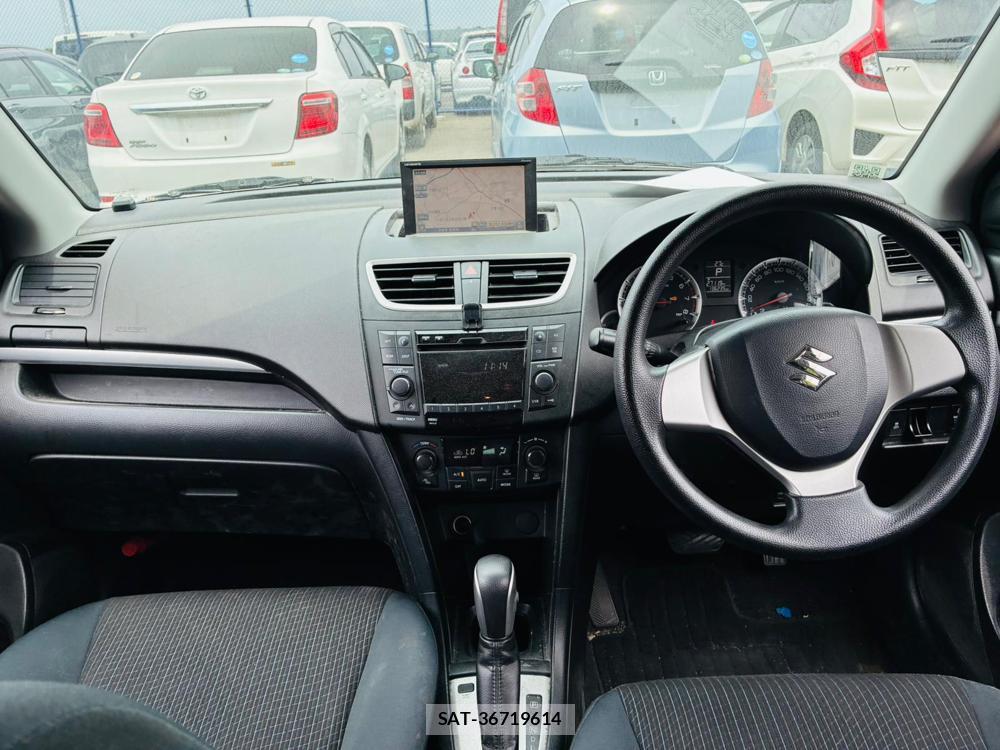 Suzuki SWIFT 2015-06 7330458-12