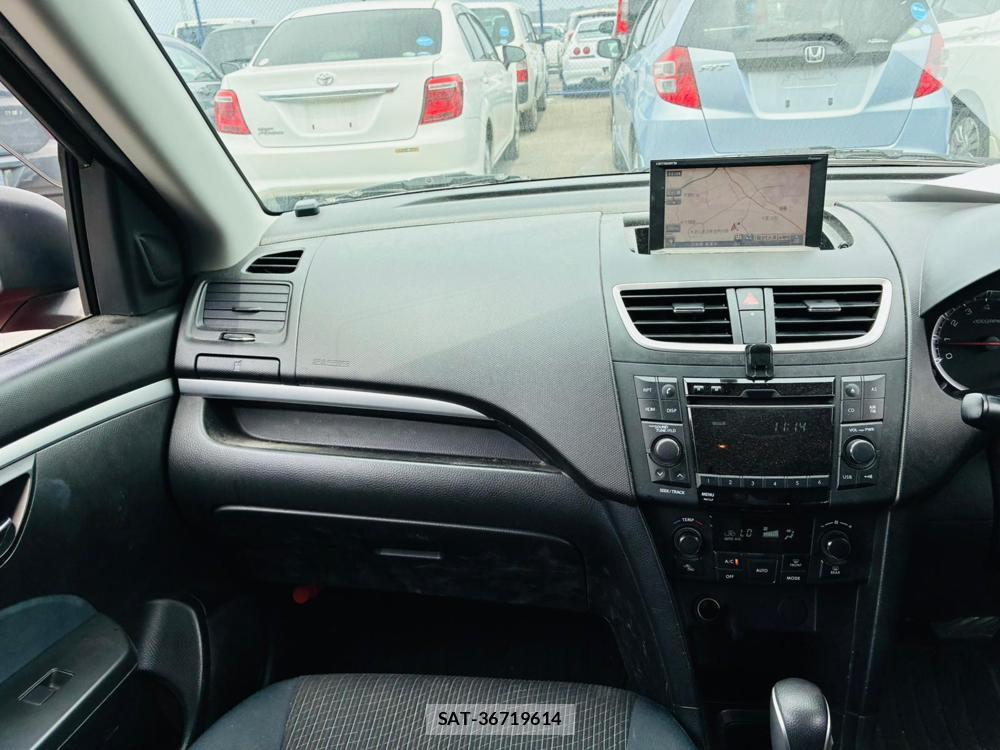 Suzuki SWIFT 2015-06 7330458-17
