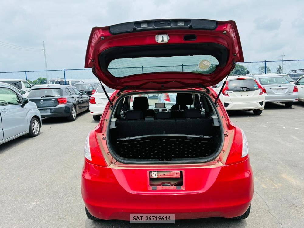 Suzuki SWIFT 2015-06 7330458-26