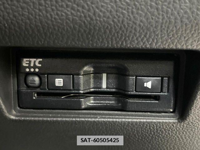 Suzuki SWIFT 2023-07 7729463-6
