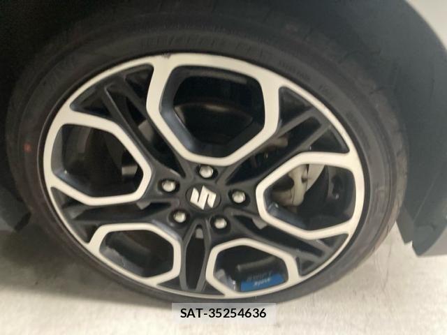 Suzuki SWIFT 2019-11 7729458-5