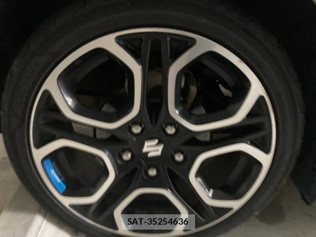 Suzuki SWIFT 2019-11 7729458-6