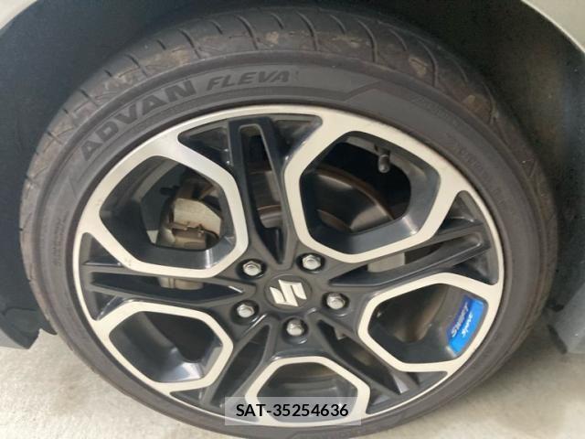 Suzuki SWIFT 2019-11 7729458-8