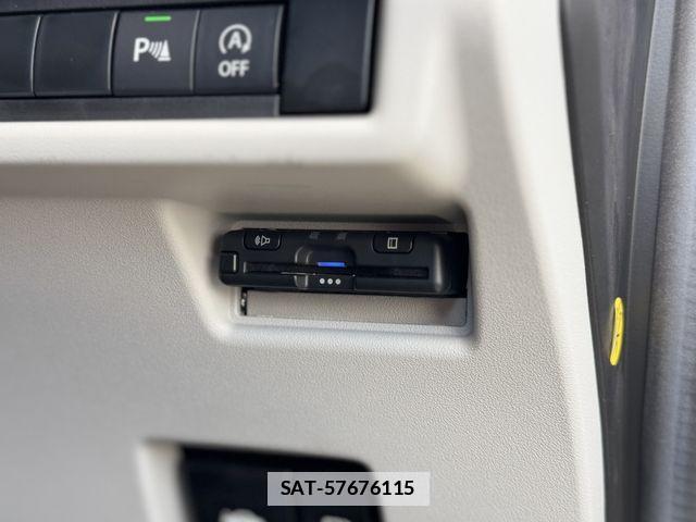 Suzuki SWIFT 2024-10 7729446-13