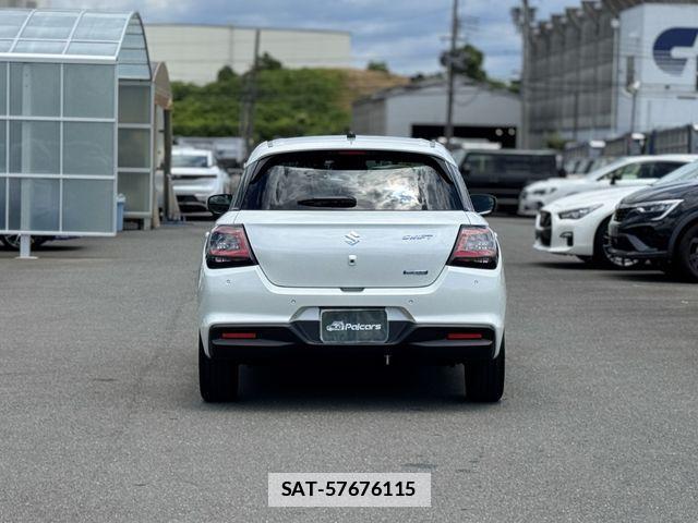 Suzuki SWIFT 2024-10 7729446-24