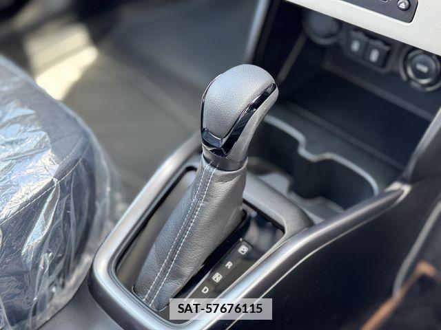 Suzuki SWIFT 2024-10 7729446-8