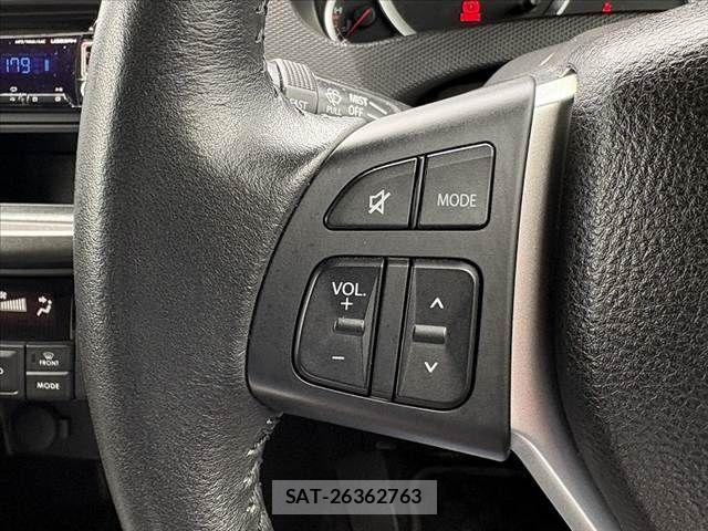 Suzuki SWIFT 2014-03 7729479-24