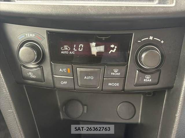 Suzuki SWIFT 2014-03 7729479-6