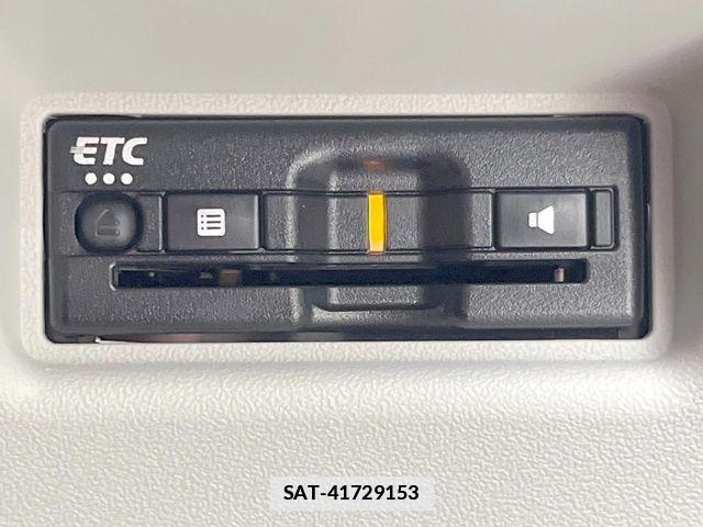 Suzuki SWIFT 2024-02 7729444-5