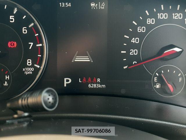 Suzuki SWIFT 2024-02 7729457-29
