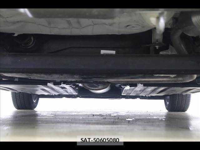 Suzuki SWIFT 2021-01 7729455-25