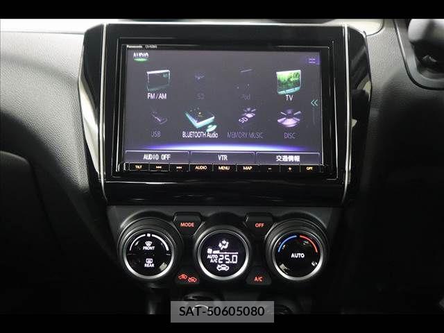 Suzuki SWIFT 2021-01 7729455-28