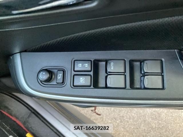 Suzuki SWIFT 2022-06 7789614-15