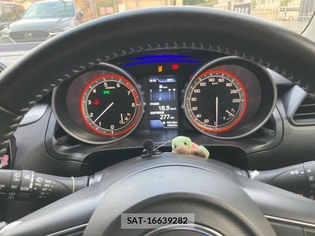 Suzuki SWIFT 2022-06 7789614-21