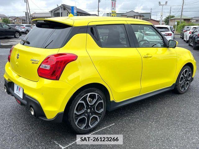 Suzuki SWIFT 2023-12 7789625-16