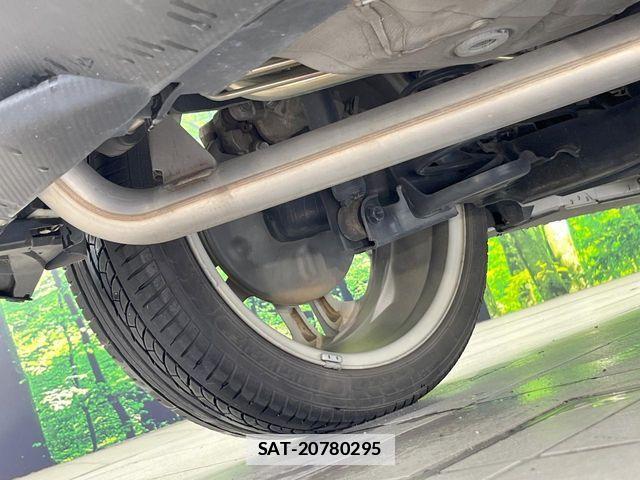 Suzuki SWIFT 2018-04 7879801-19